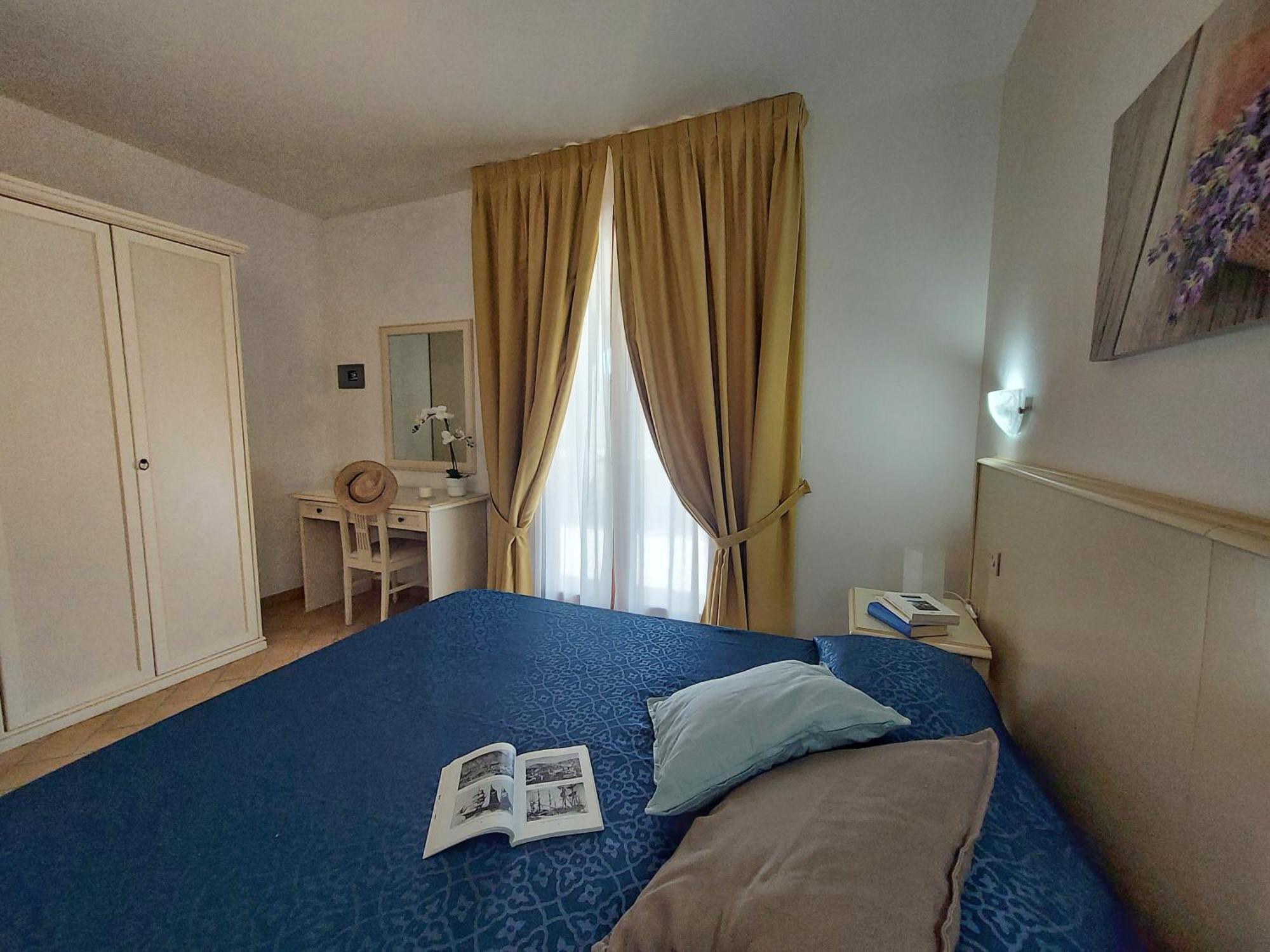 Lido Azzurro Residence Rta Capoliveri  Rum bild